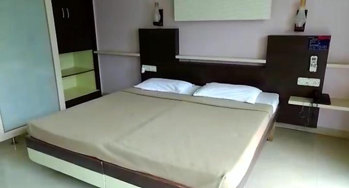 Minerva Paradise Hotel Belagavi Zewnętrze zdjęcie